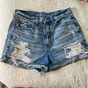 American Eagle mom shorts!
